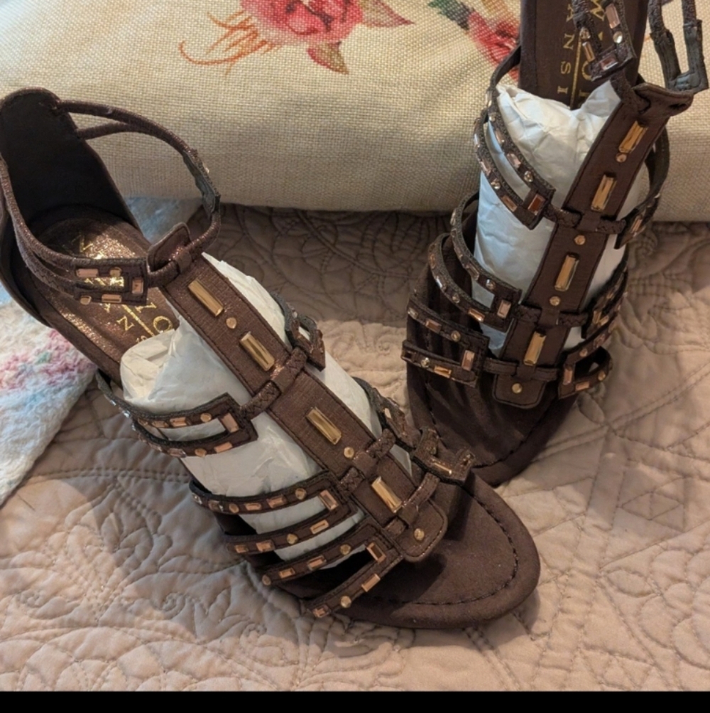Ladies Bronze Bling Strappy Heels- Sz 8